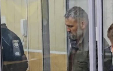 Суд обрав запобіжний захід одному з підозрюваних у розстрілі поліцейського на Вінничині
