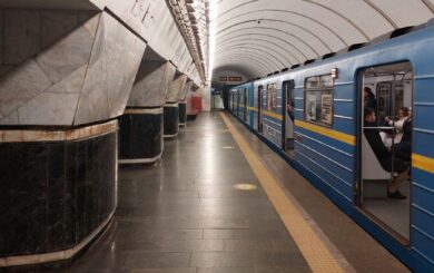 Как будет курсировать киевское метро на Рождество и Новый год 2026: актуальный график