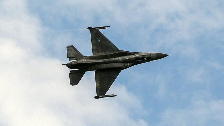 Польща зреагувала на масовану ракетну атаку рф: винищувачі F-16 патрулювали небо