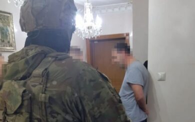 Кормил оккупантов в Херсонской области: в Киеве задержали владельца агрохолдинга