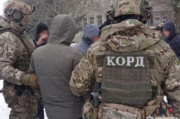 На Вінниччині затримано помічника судді та секретарку за хабар у допомозі ”правильного рішення”