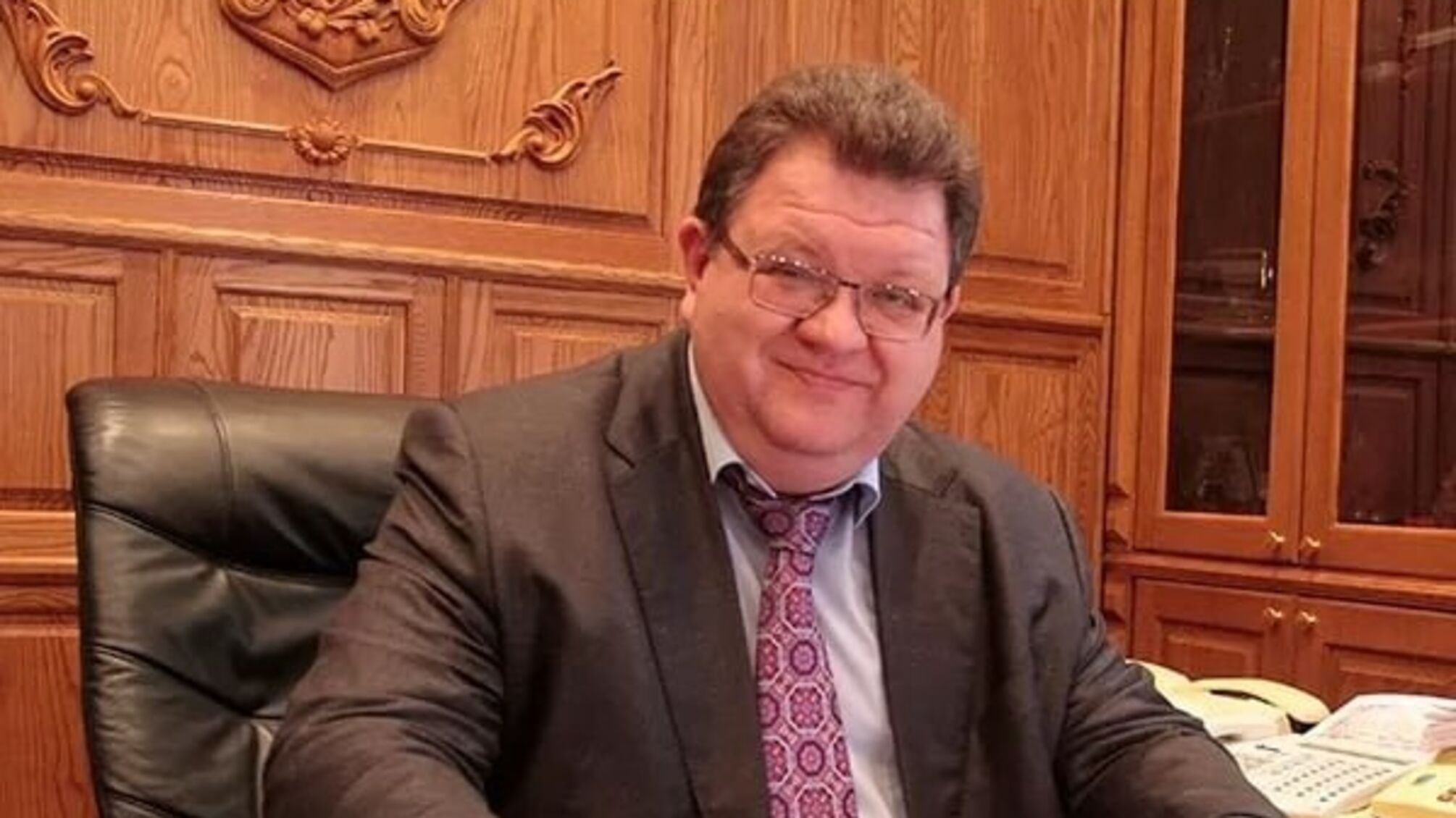 Суд вирішив повернути на посаду та виплатити зарплату за час вимушеного прогулу