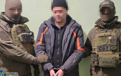 ”Полював” на оборонні заводи Запоріжжя: СБУ затримала агента російської воєнної розвідки
