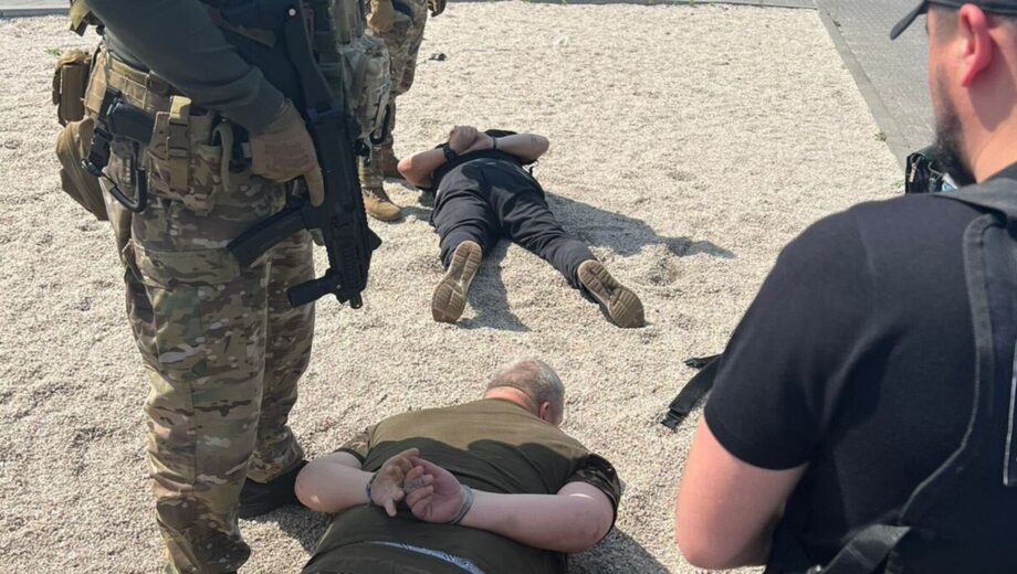 7 500 доларів і ти – ”волонтер”: у Києві викрили схему ухилянтів