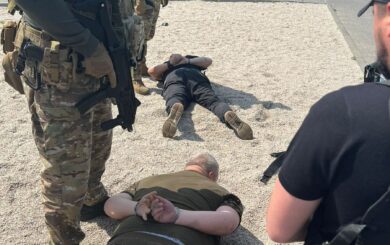 7 500 долларов и ты – »волонтер»: в Киеве разоблачили схему уклонистов