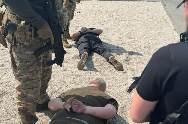 7 500 долларов и ты – »волонтер»: в Киеве разоблачили схему уклонистов