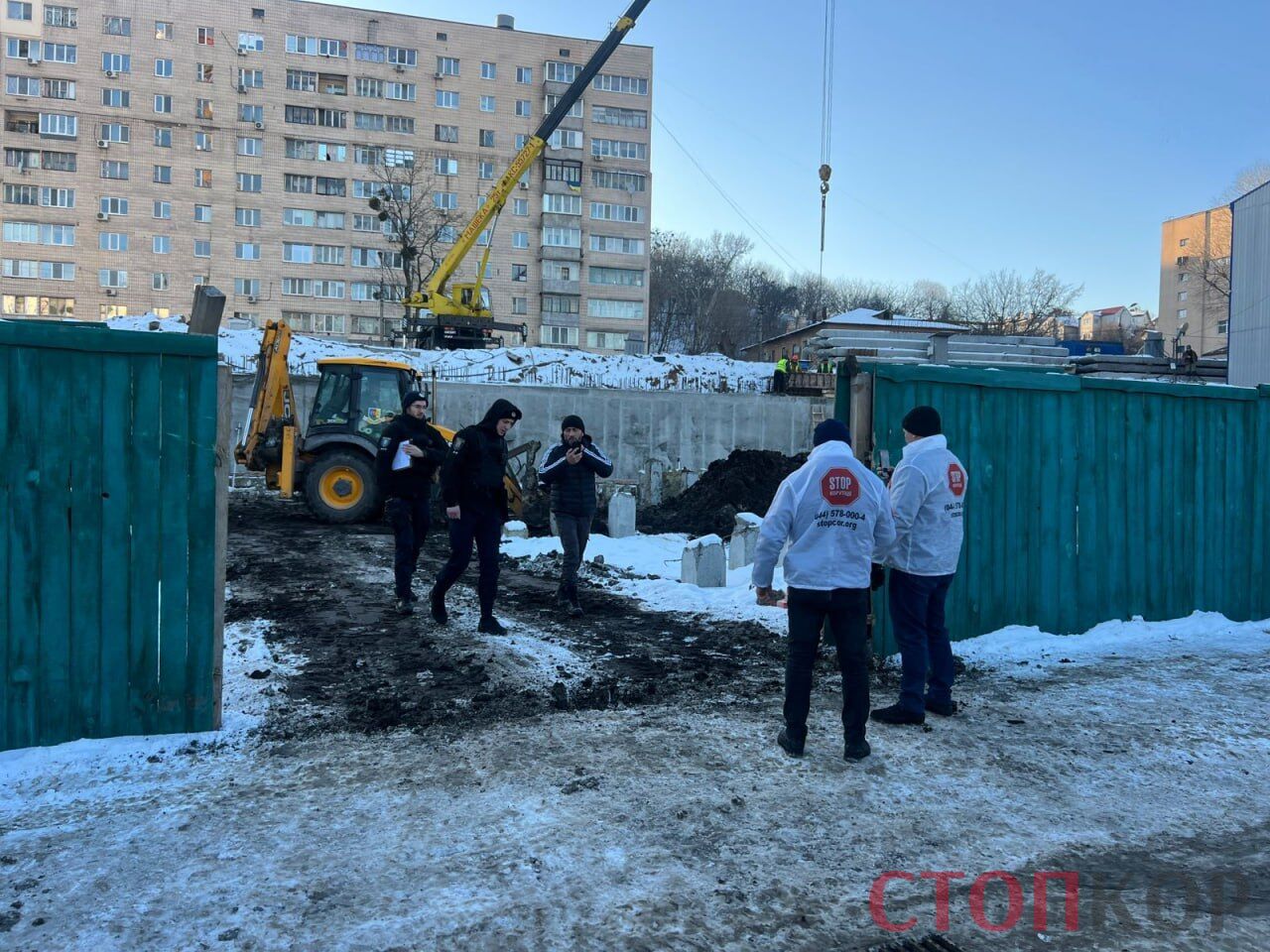 Попри санкції: фірма Єрмолаєва забудовує Протасів Яр - поліція зафіксувала незаконні роботи