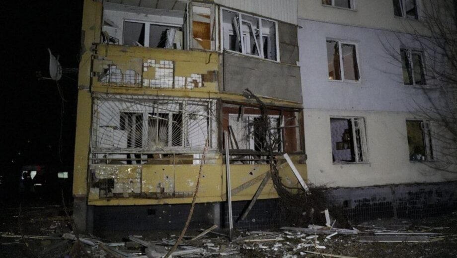 Вночі ворог атакував Харків – постраждали три людини (фото, відео)