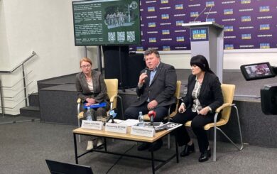 Брифінг в КНУ: Володимир Бугров розказав про закупівлі послуг з харчування курсантів