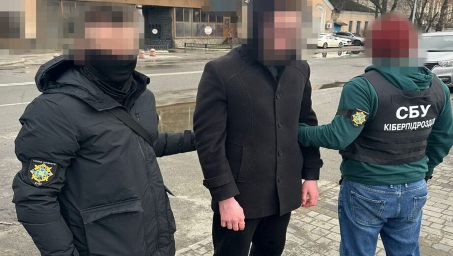 СБУ затримала на Київщині російського агента, який орендував квартиру біля аеродрому, щоб шпигувати за літаками ЗСУ