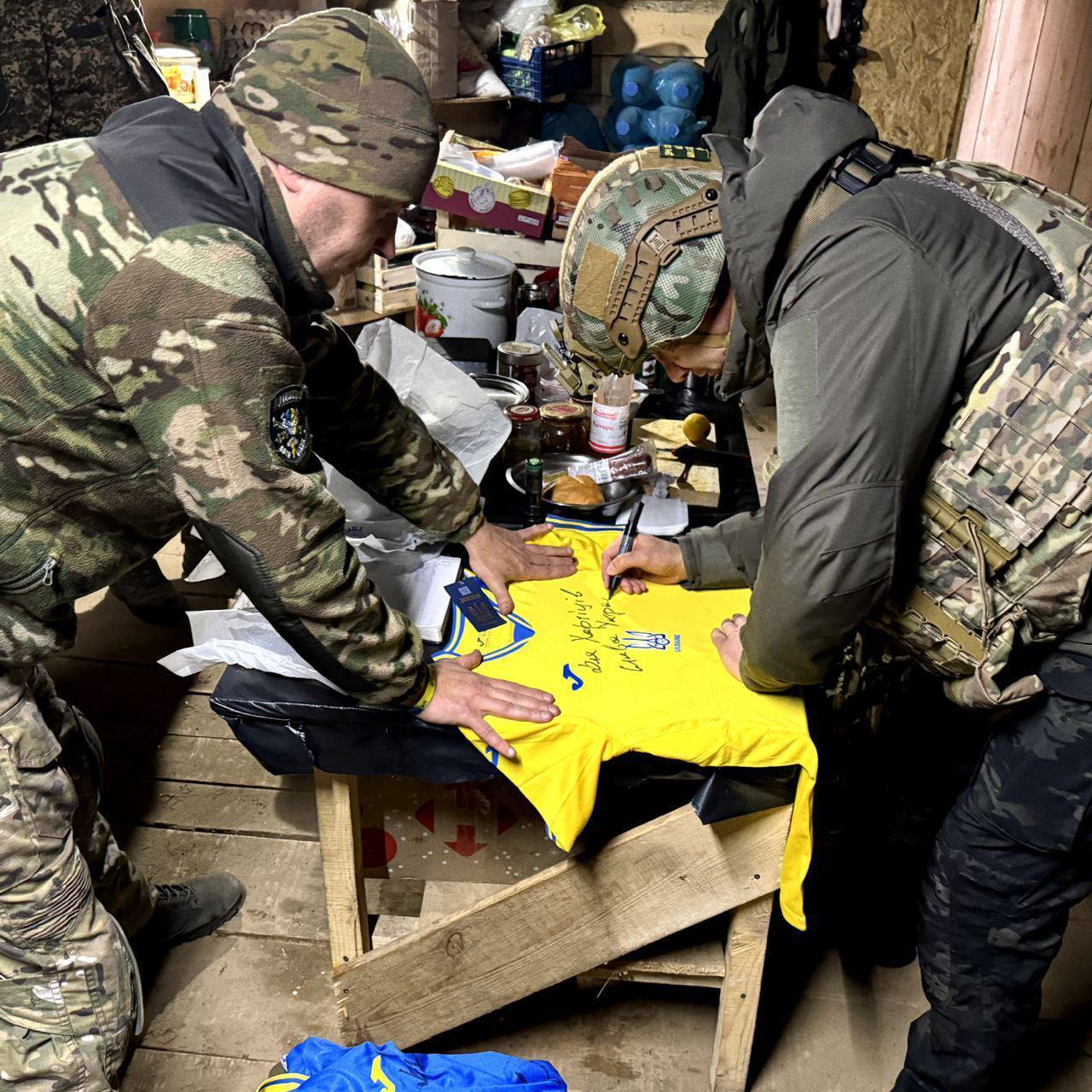 Андрей Шевченко посетил военных на Купянско-Лиманском направлении