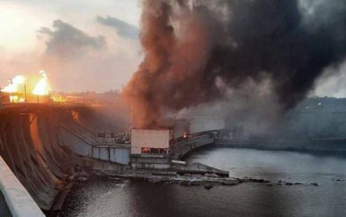 На Днепровской гидроэлектростанции подтвердили попадание, ситуация контролируемая (дополнено)