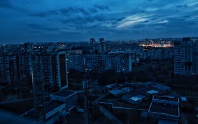 Кризис в энергоснабжении: в Харькове без света более 200 тысяч жителей