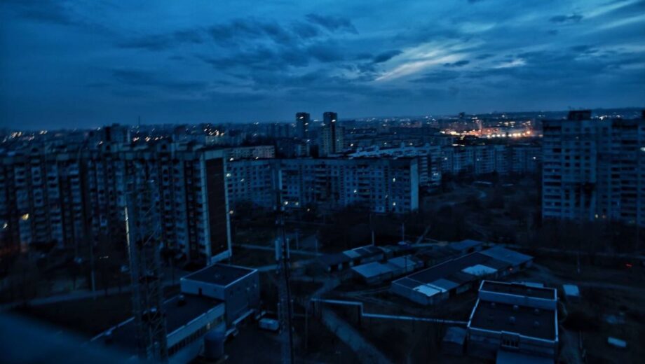 Кризис в энергоснабжении: в Харькове без света более 200 тысяч жителей