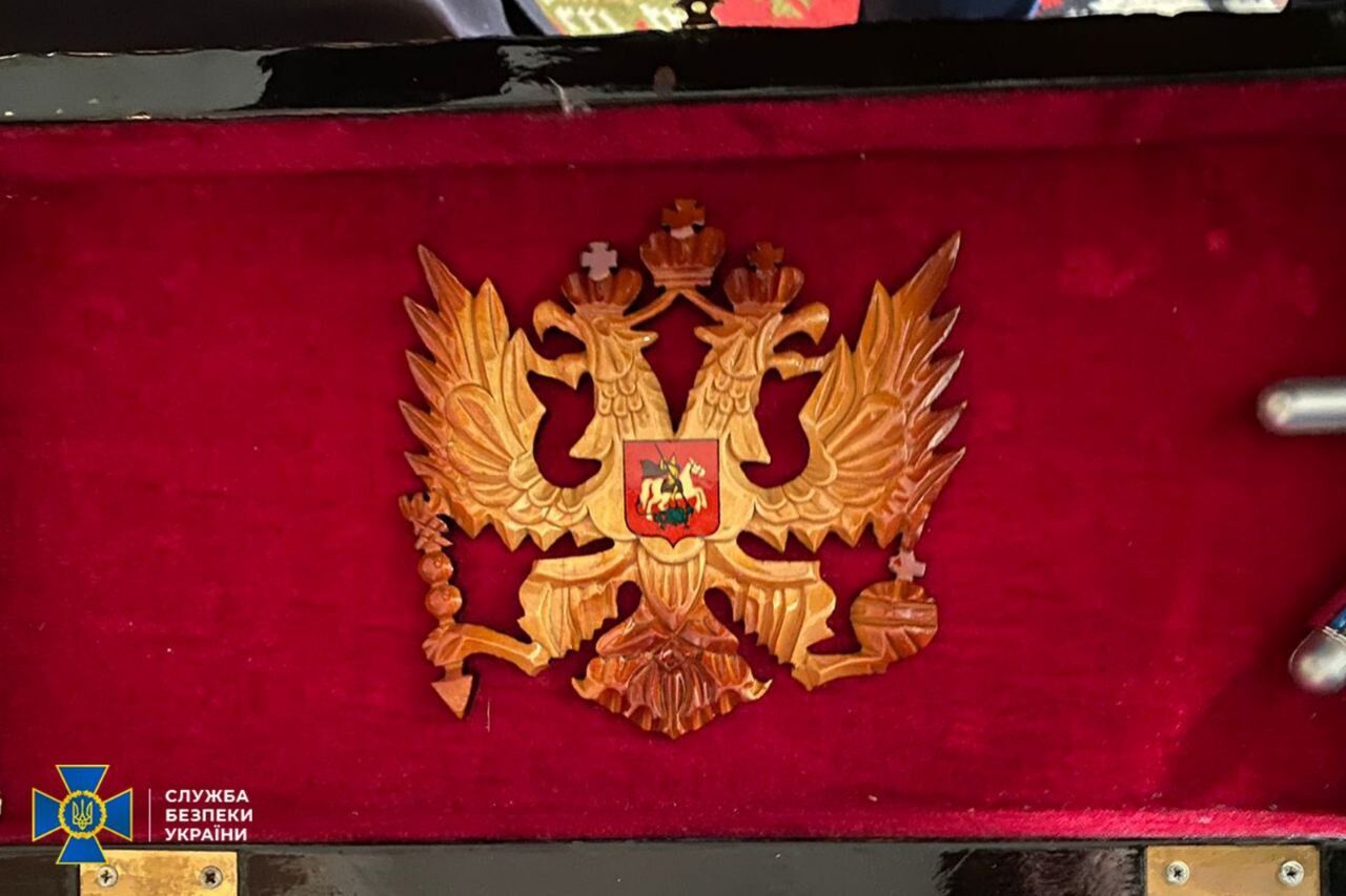 На Житомирщині українці постачали граніт для памʼятників загиблим росіянам