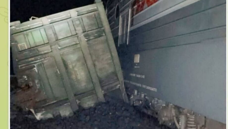Пассажирский поезд въехал в грузовой состав под Красноярском в россии