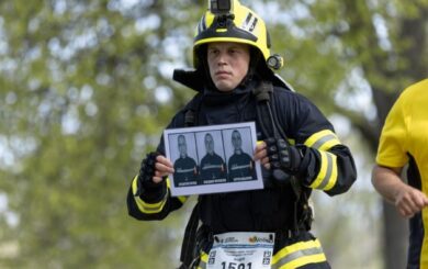 Рятувальник пробіг 21 кілометр у памʼять про загиблих колег із Харкова