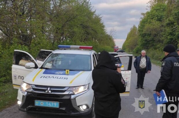 Поліція Вінниччини розшукує батька та сина, які вбили поліцейського