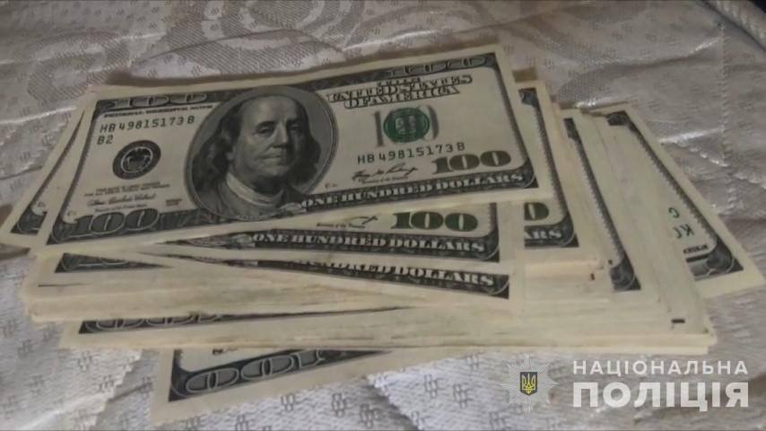 Полицейские ликвидировали мошеннический call-центр в Одессе, который выдурил у граждан Чехии 5,5 миллиона гривен