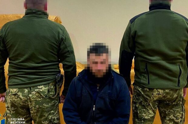 Корректировал ракетные удары по Харьковщине и хотел бежать на позиции окупантов: СБУ задержала »крота» фсб