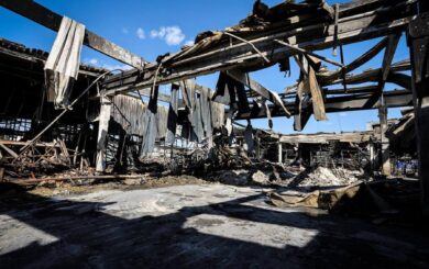 У Харкові за ДНК 8-річного Михайла ідентифікували тіло його батька, загиблого під час удару по ”Епіцентру”