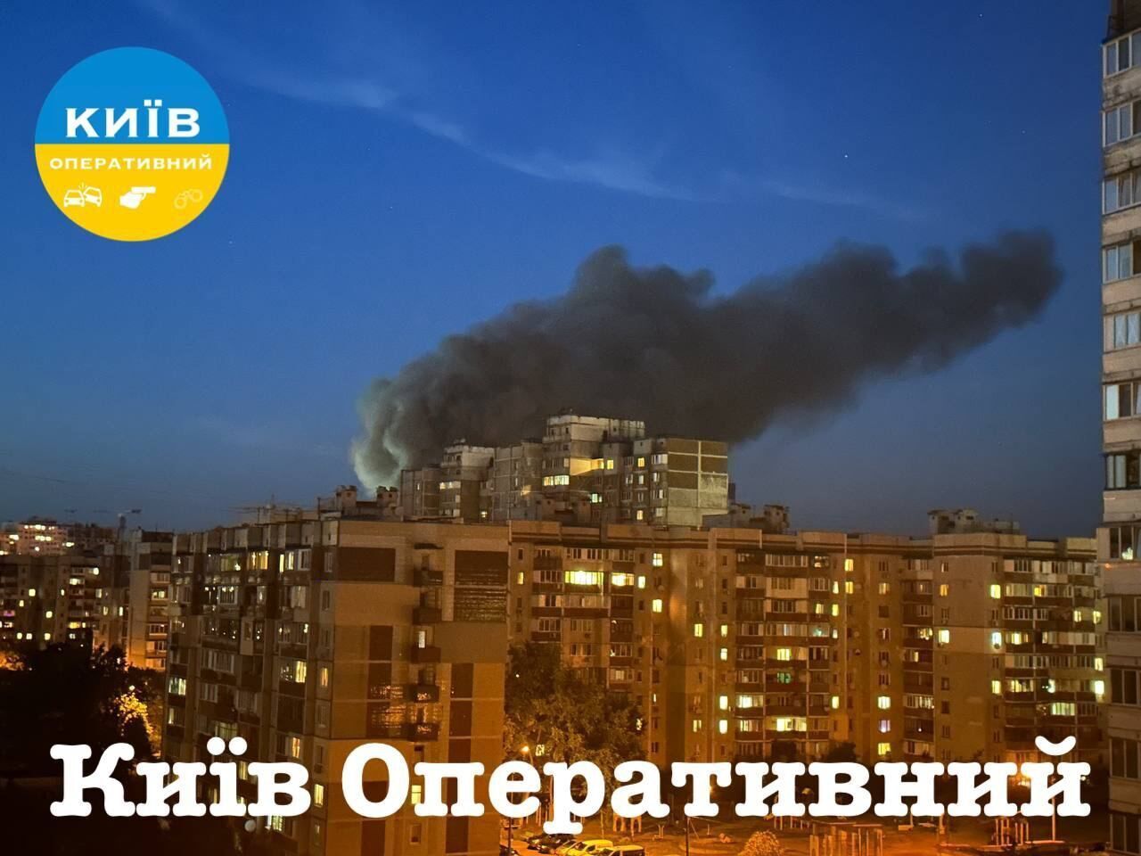 У Києві на Троєщині рятувальники ліквідували масштабну пожежу