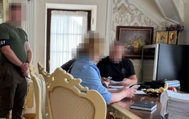 Братів екснардепів Медведчука та Козака підозрюють у державній зраді