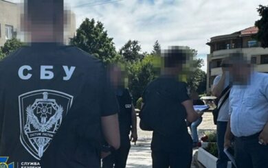 Депутат Ужгородского горсовета задержан за требование взяток за отсрочку от мобилизации