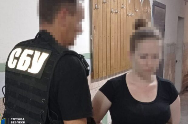 СБУ задержала поджигательницу авто, готовившую диверсии против ТЦК