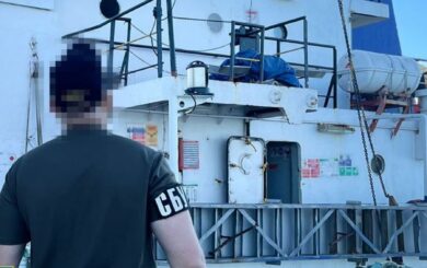 СБУ затримала капітана вантажного судна, що вивозив українське зерно з Криму для росії