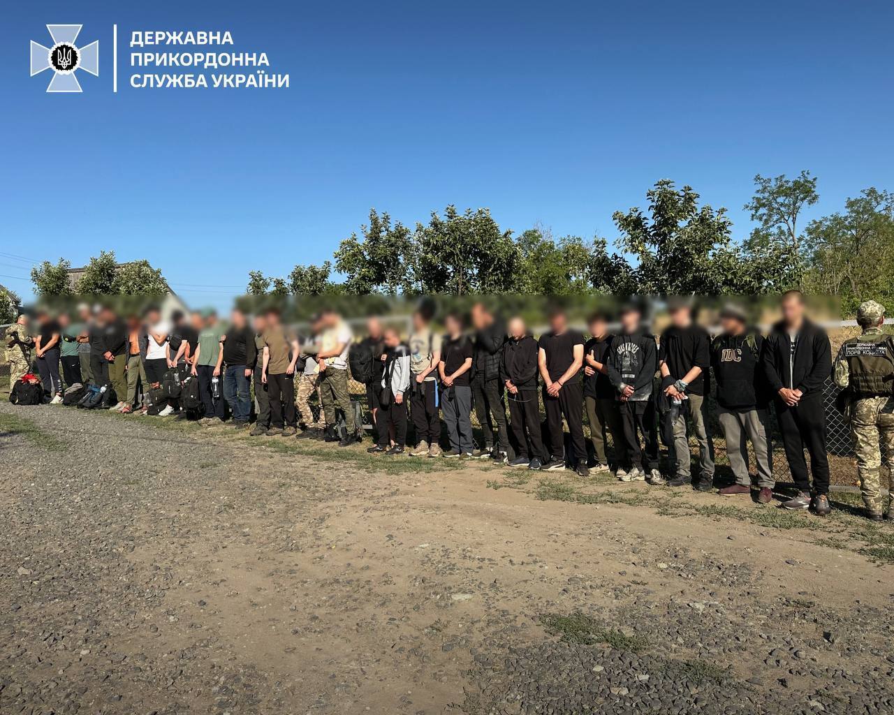 Массовое уклонение: 27 мужчин пытались бежать в Молдову