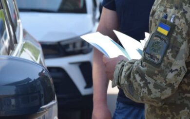 Чоловіки з відстрочкою від призову можуть перетинати кордон за наявності відповідних документів