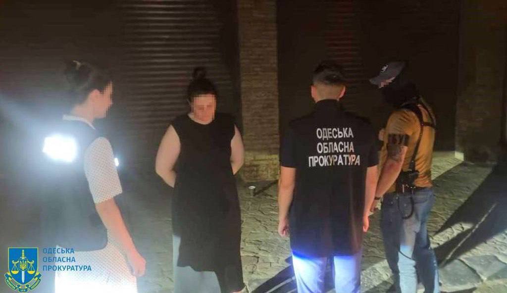 10 тис доларів хабара : в Одесі викрито посадовицю Антимонопольного комітету