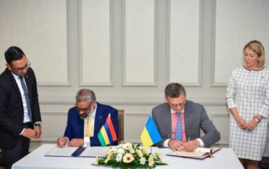 Україна та Маврикій підписали угоду про безвіз