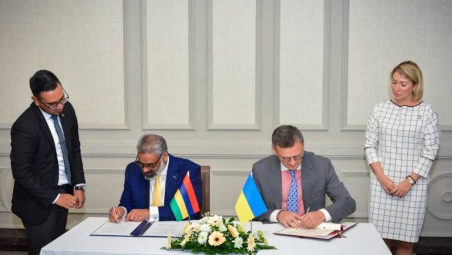 Украина и Маврикий подписали соглашение о безвизе