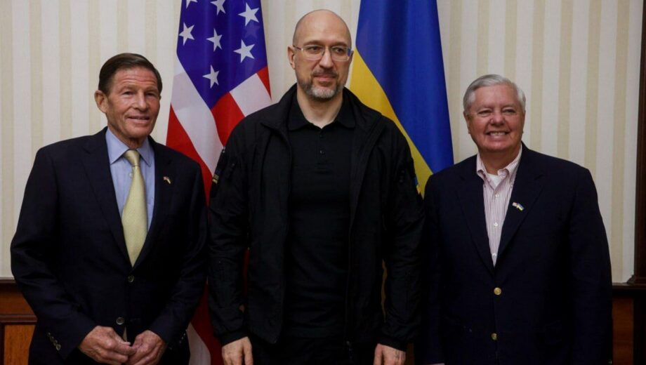 В Україну приїхали сенатори США від обох партій. Про що говорили?