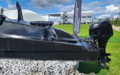 Росія презентувала надводний дрон ”Мурена-300”, що нагадує українську Magura