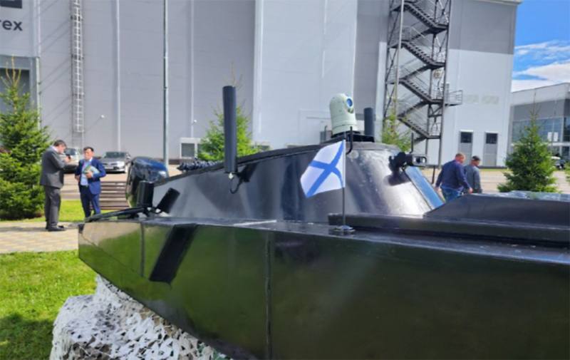 Россия презентовала надводный дрон ''Мурена-300'', напоминающий украинскую Magura