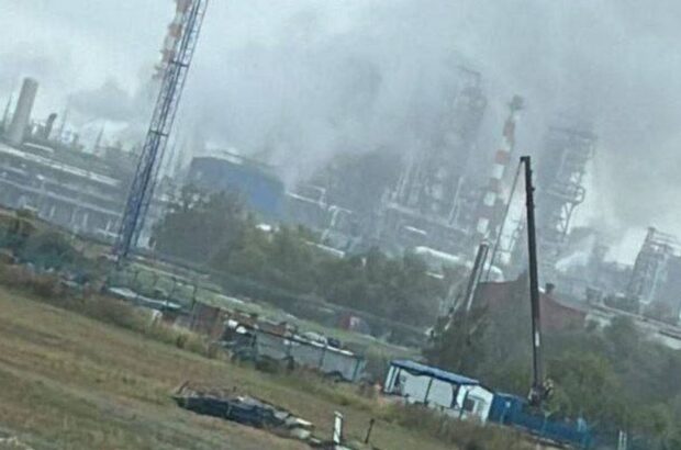 На Омському НПЗ ”Газпромнефть-ОНПЗ” – велика пожежа: постраждали двоє працівників