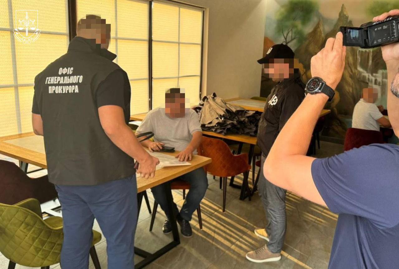 Офис генпрокурора объявил подозрение миграционнику Саиву из-за нападения на журналистов ''СтопКора''