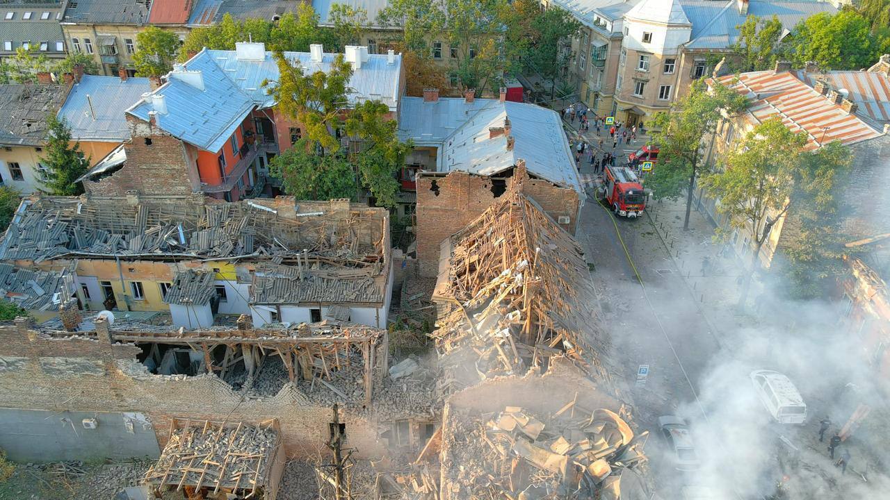 Во Львове в результате атаки рф повреждено по меньшей мере семь памятников архитектуры