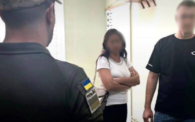 Їхали у Варшаву, щоб ”лікувати зір”: 28-річний українець одружився з тещею, щоб виїхати за кордон