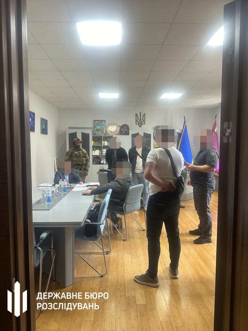 В Днепропетровской области чиновники требовали взятку за строительство общежития для переселенцев