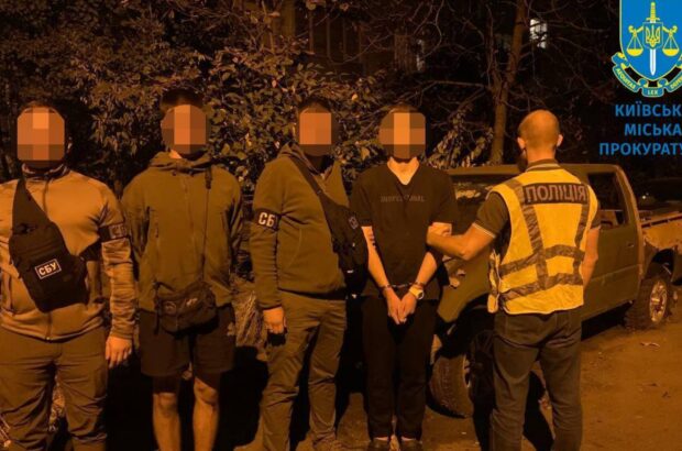 Четверо киян палили автомобілів військових, їм оголошено про підозру