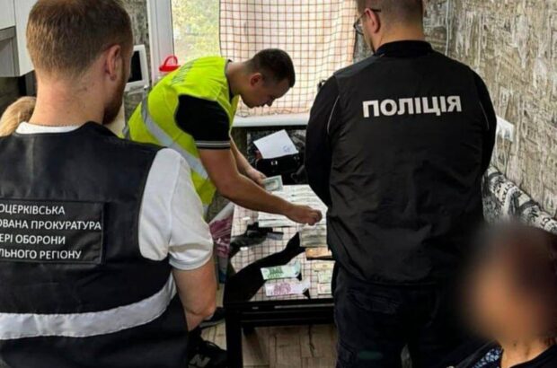 Задержание на Киевщине: глава МСЭК подозревается в незаконном выезде ухилянтов
