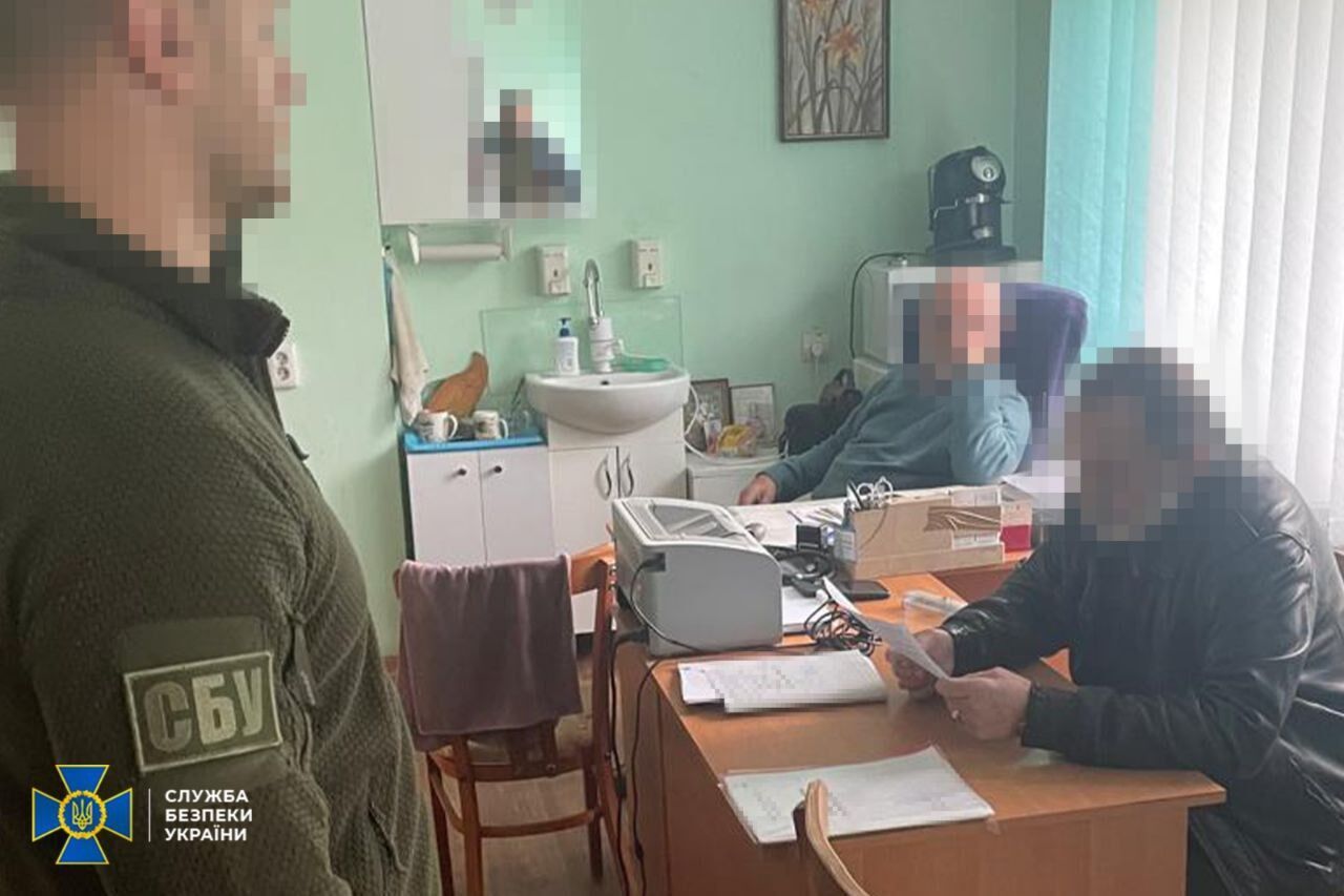В Рівному викрили масштабну корупційну схему ухилення від мобілізації: 29 осіб затримано
