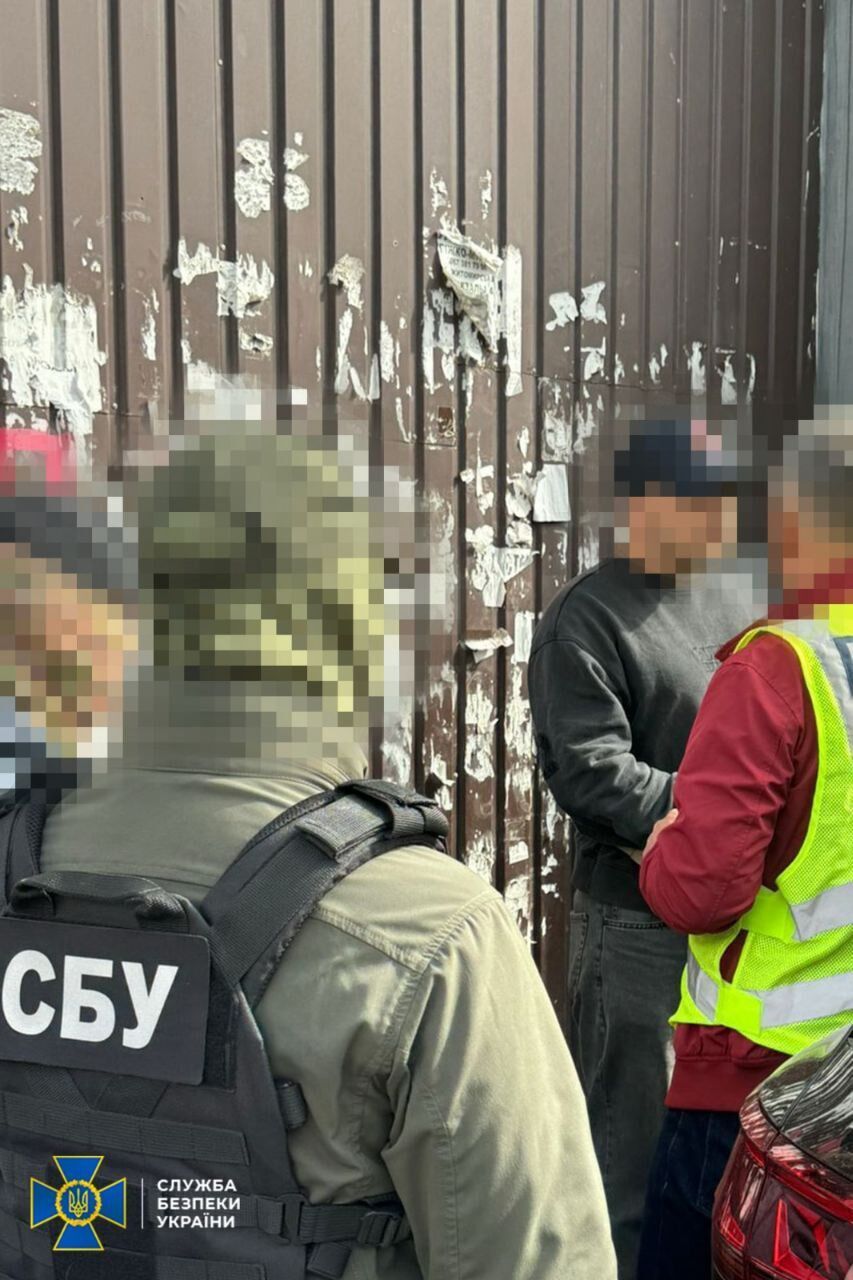 В Києві та Херсоні викрито адвокатів і посадовців ТЦК, які продавали ''броні'' ухилянтам