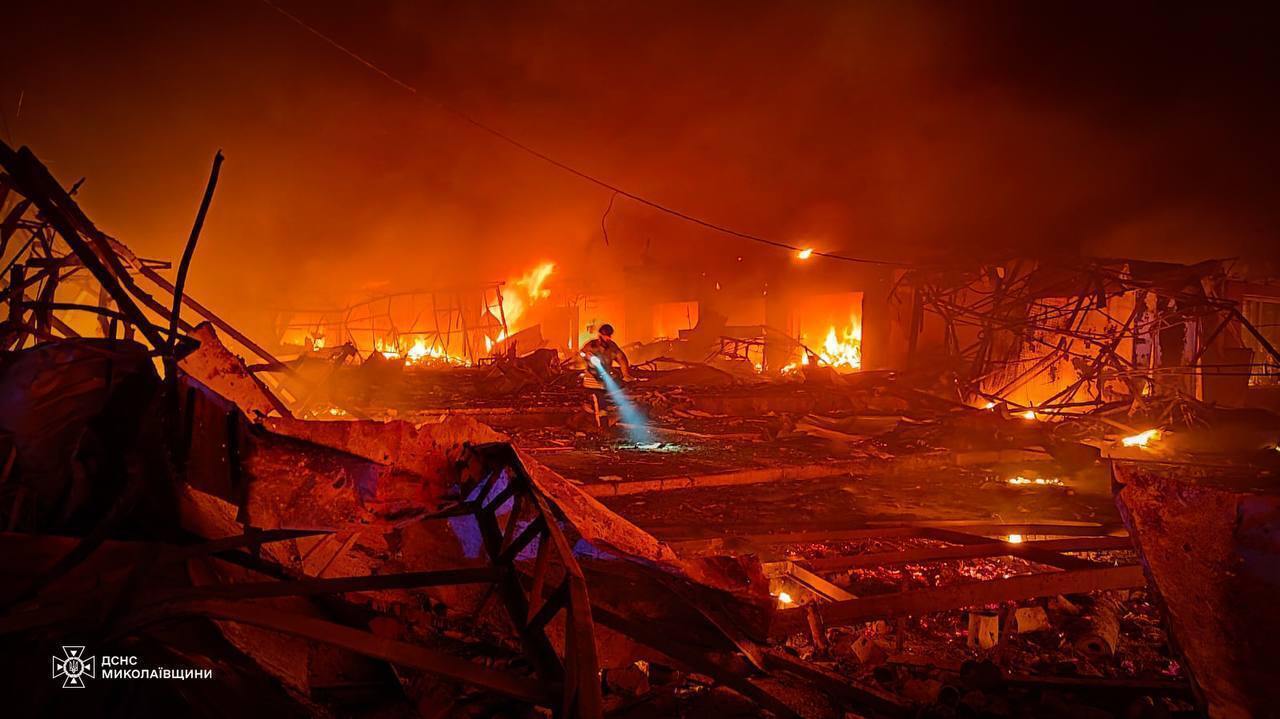 В результате обстрела Николаева погиб один человек, 11 ранены