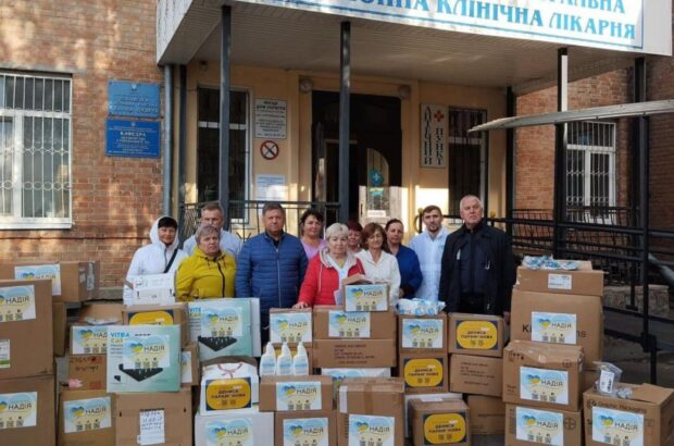 Допомога від БФ ”Надія”: медустановам Полтави передали інструменти та витратні матеріали