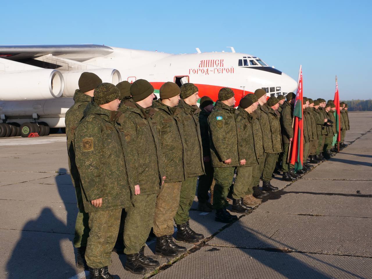 Білоруська армія в режимі навчань: чи готуються вояки до можливого наступу?